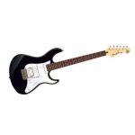 Yamaha Electric Guitar Pacifica 012 & Basic Pack - Image 3